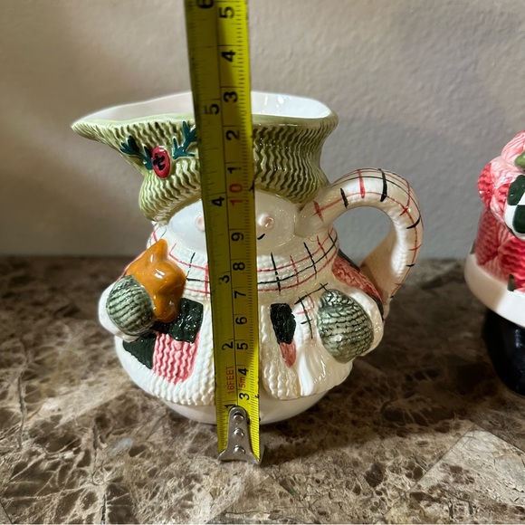 Christmas Santa And Snowman Sugar And Creamer Containers - Picture 13 of 14
